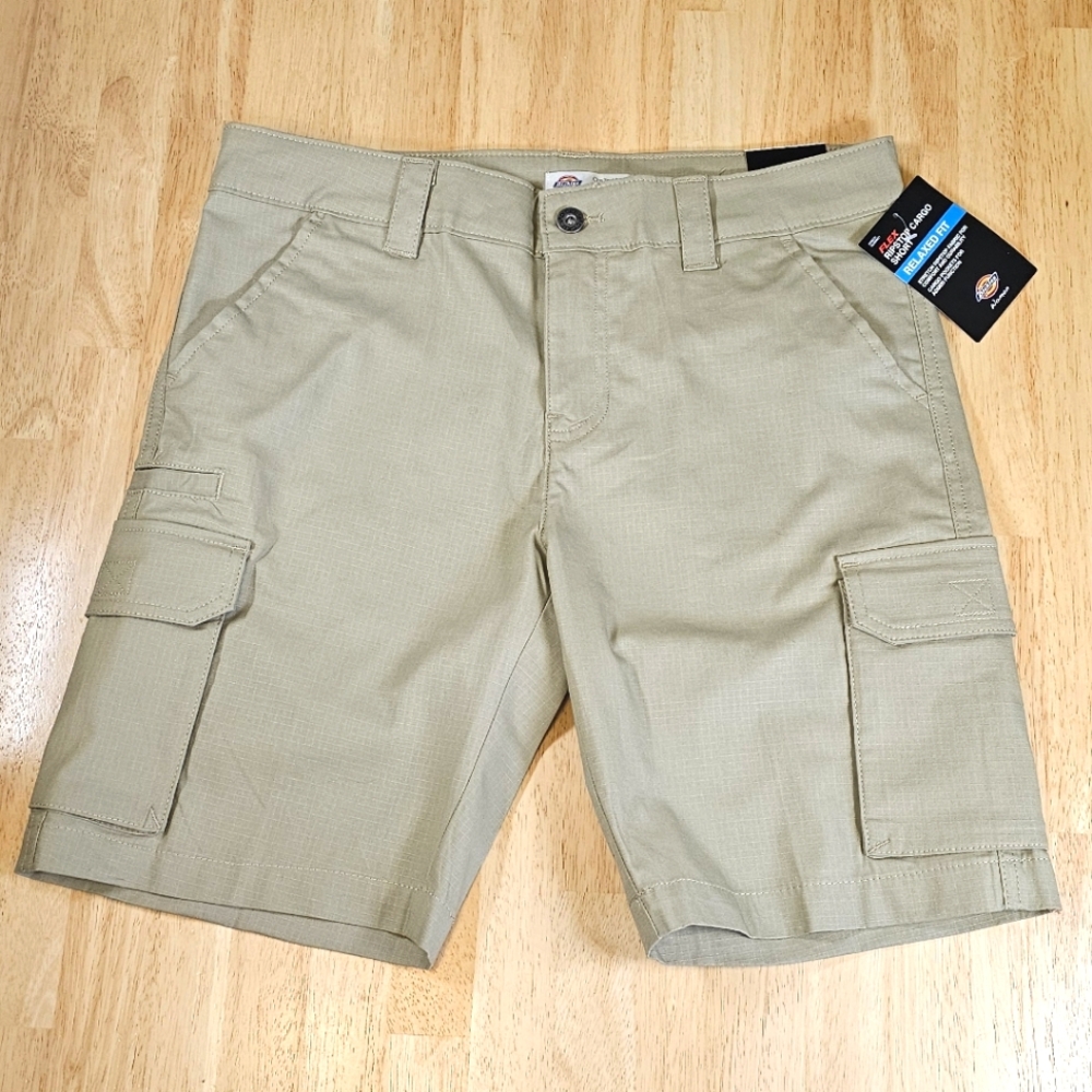 ✨️Dickies Khaki Cargo Shorts
